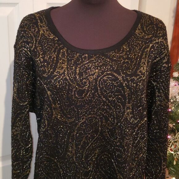 LizWear Black n Gold Metallic Sweater - Picture 2 of 5